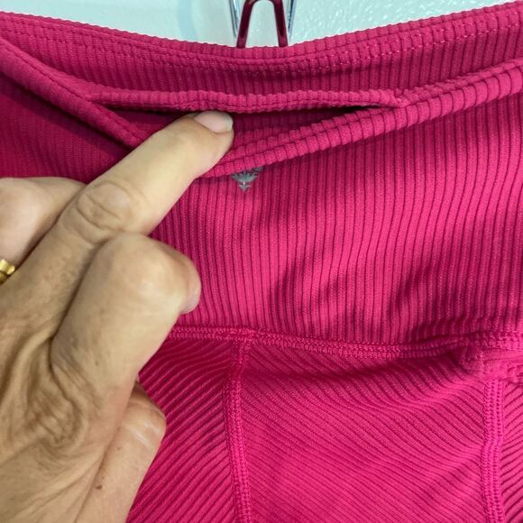 NEW Free People Movement Pink Texture Side Pockets High Rise Leggings.Size M - Picture 10 of 15